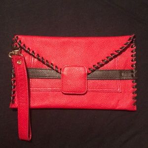 Red clutch